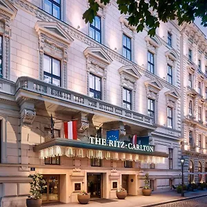 Отель The Ritz-carlton,